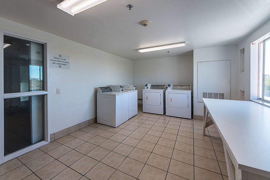 Motel 6-San Antonio, Tx - Downtown - Alamo Dome Экстерьер фото