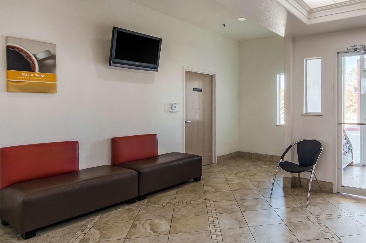 Motel 6-San Antonio, Tx - Downtown - Alamo Dome Экстерьер фото
