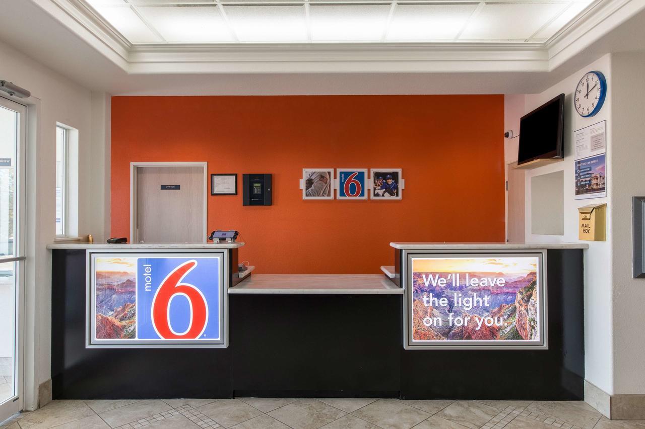 Motel 6-San Antonio, Tx - Downtown - Alamo Dome Экстерьер фото
