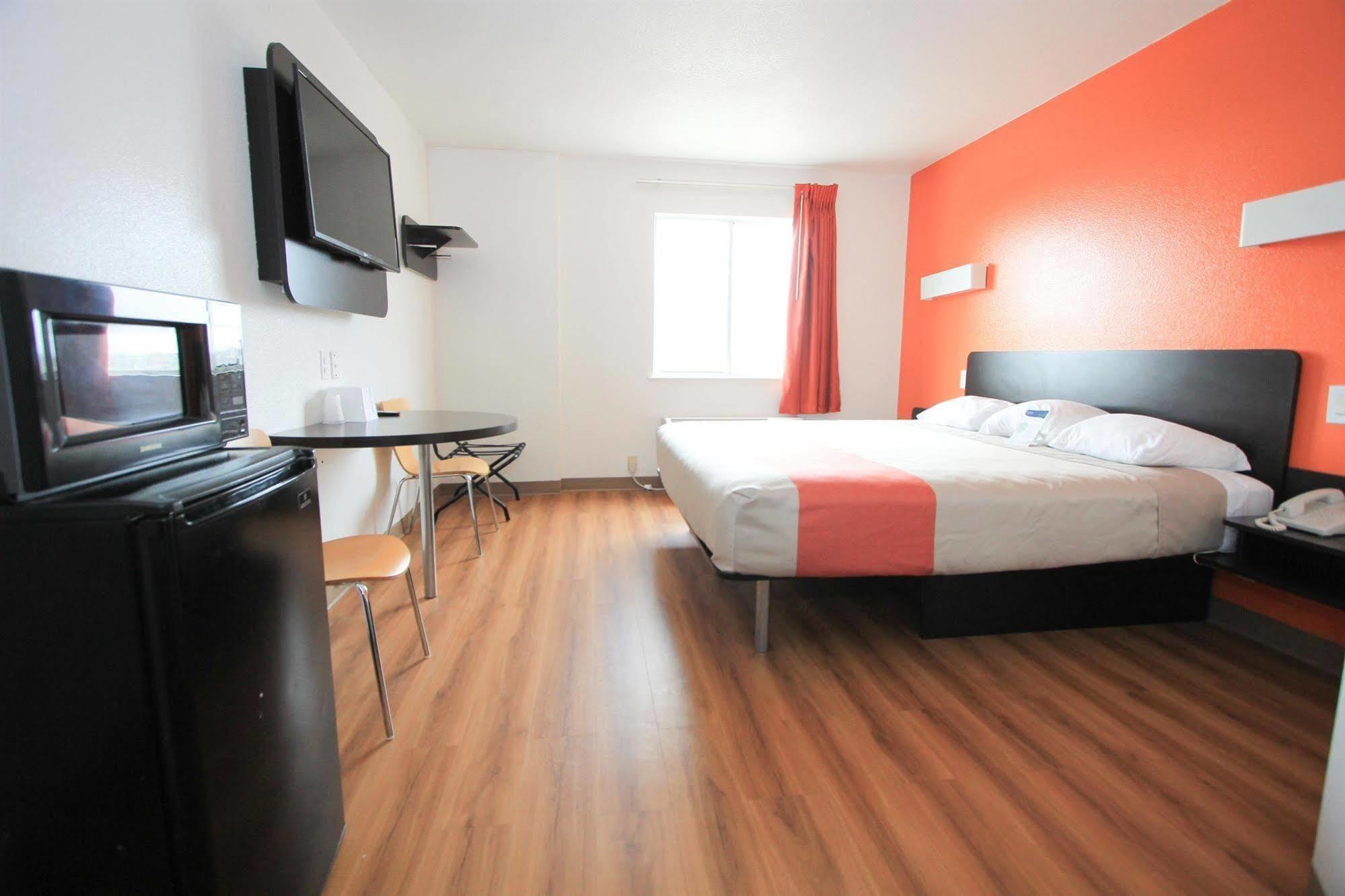 Motel 6-San Antonio, Tx - Downtown - Alamo Dome Экстерьер фото